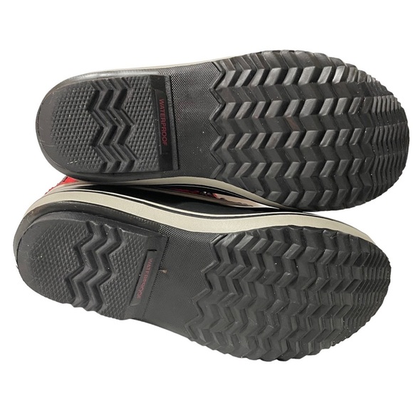 Sorel Red and Black Winter Boots - Picture 7 of 9